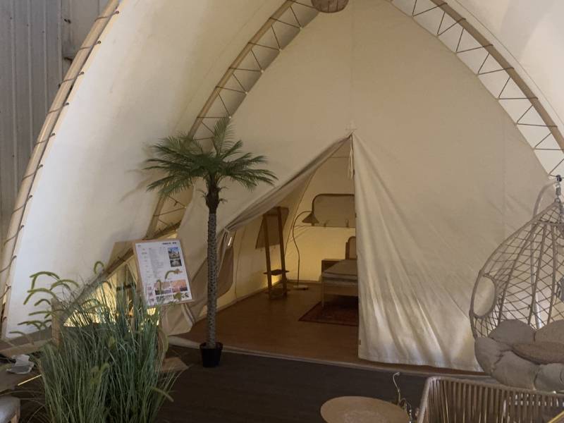 The Mobile Revolution in Luxury Hospitality: How Luxury Mobile Shell Hotels are 